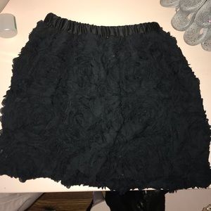 Black roses skirt
